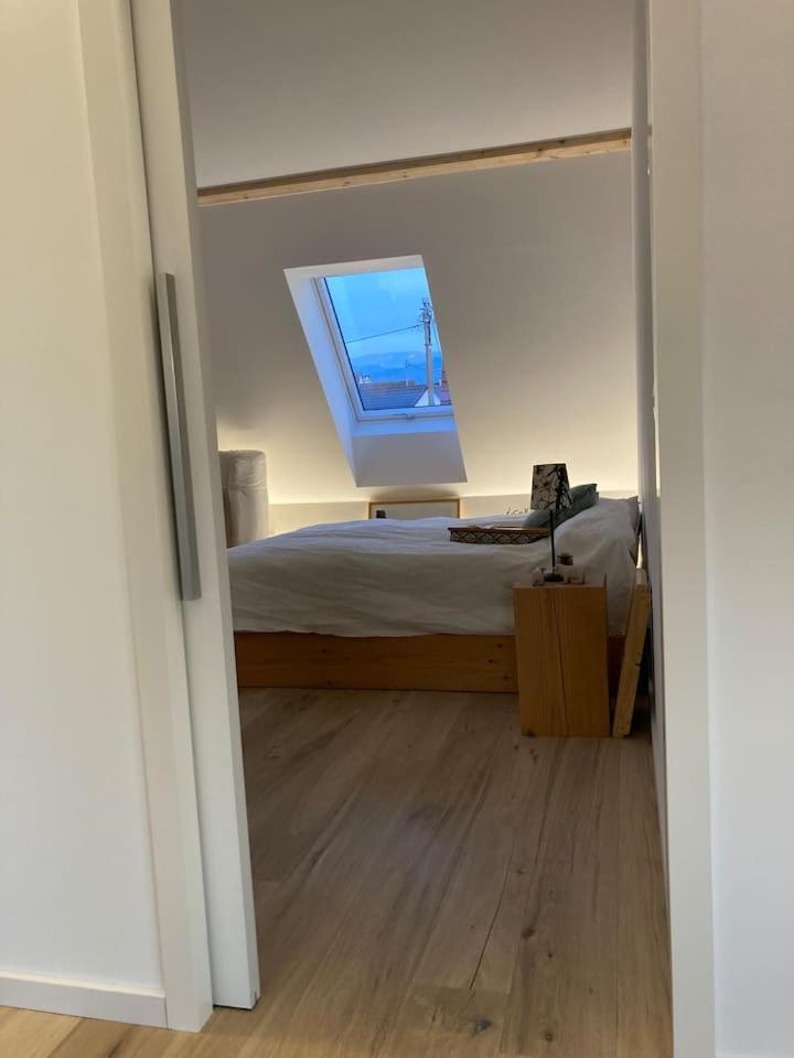 Neues Penthouse-Loft Mit Konuskarte Fuer Gratis Oepnv Daire Ehrenkirchen Dış mekan fotoğraf