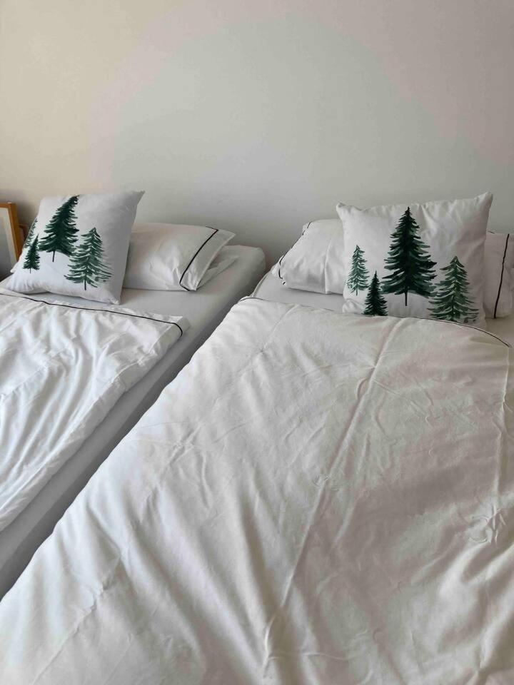 Neues Penthouse-Loft Mit Konuskarte Fuer Gratis Oepnv Daire Ehrenkirchen Dış mekan fotoğraf